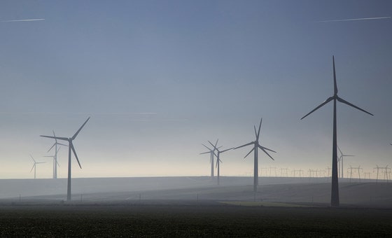 Algunos países, como Rumania, buscan reducir sus emisiones de carbono recurriendo a fuentes de energía limpìas.